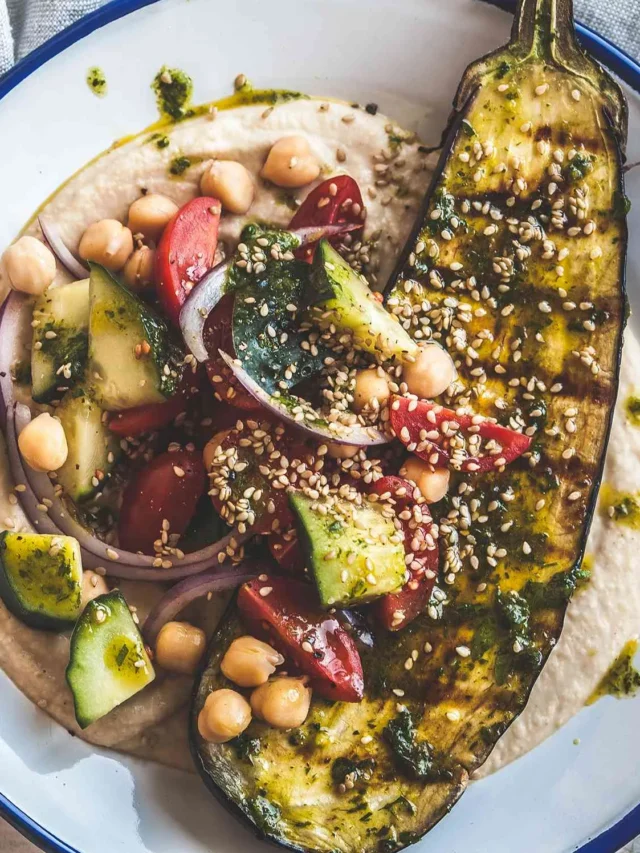 Following headquarters, here are 4 quick and healthful Mediterranean diet snack ideas for people on the go.