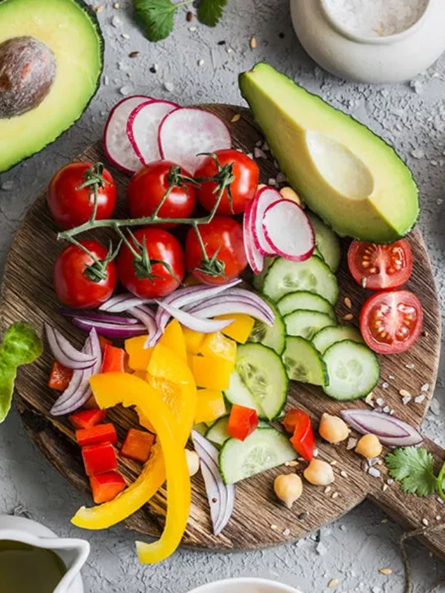 7 Easy, Healthful, and Nutritious Mediterranean Diet Snack Ideas for Busy Professionals Right Out of the Office